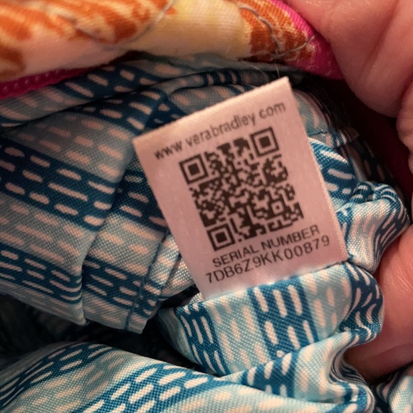 Vera Bradley pink floral crossbody bag⚠️FIRM⚠️ - Picture 8 of 11